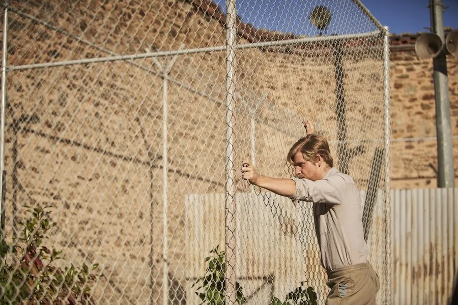 Frame 4