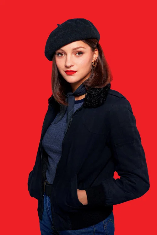 Стелла влюблена