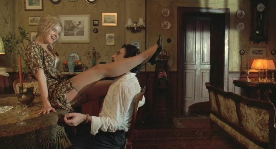 Frame 11